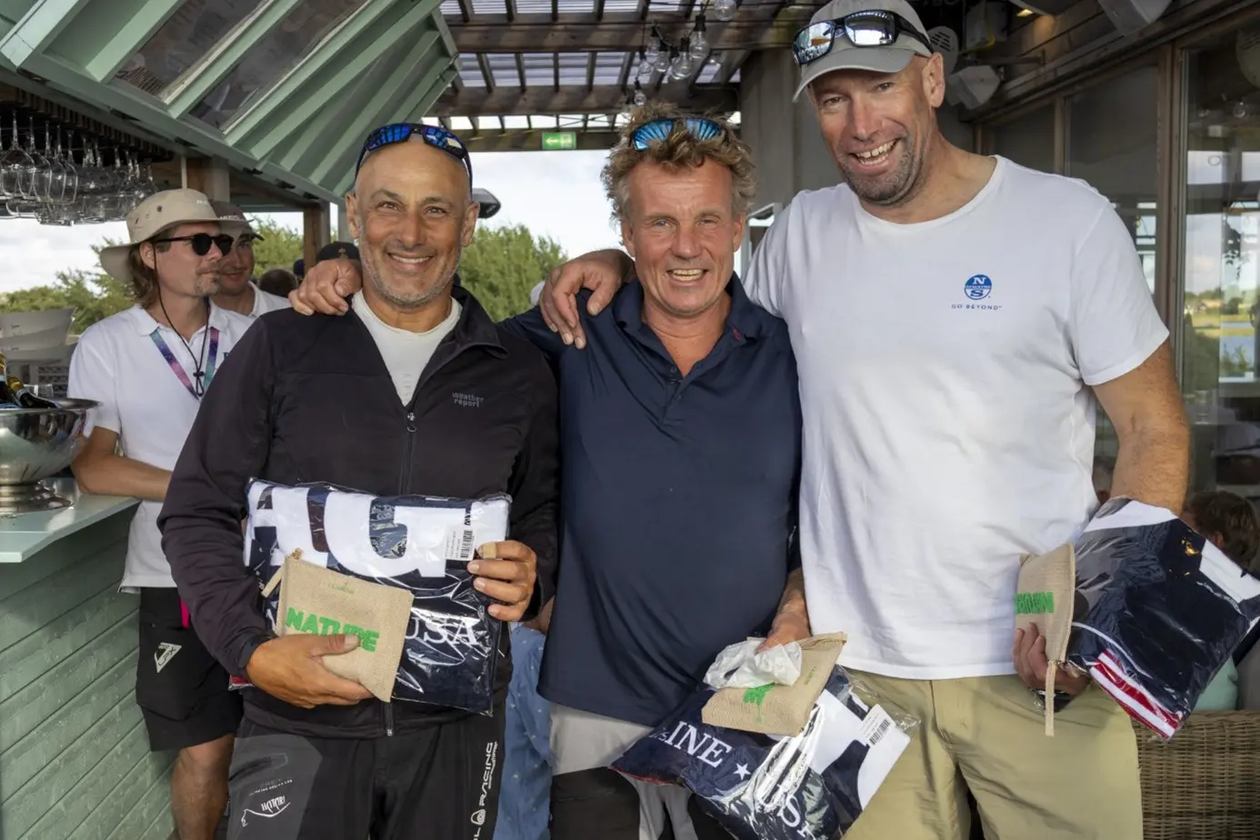 Vinnartemet på den tyska båten Sapphire IV: Jan Woortman, Markus Koy och Diego Negri (Foto: Max Klintman för Skanörs Båtklubb).